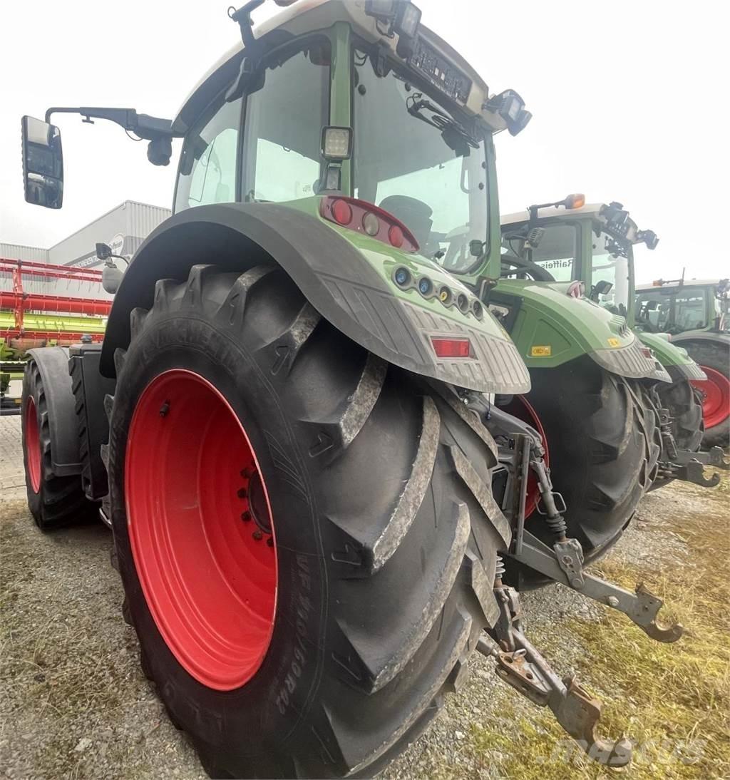 Fendt 820 Vario Tracteur