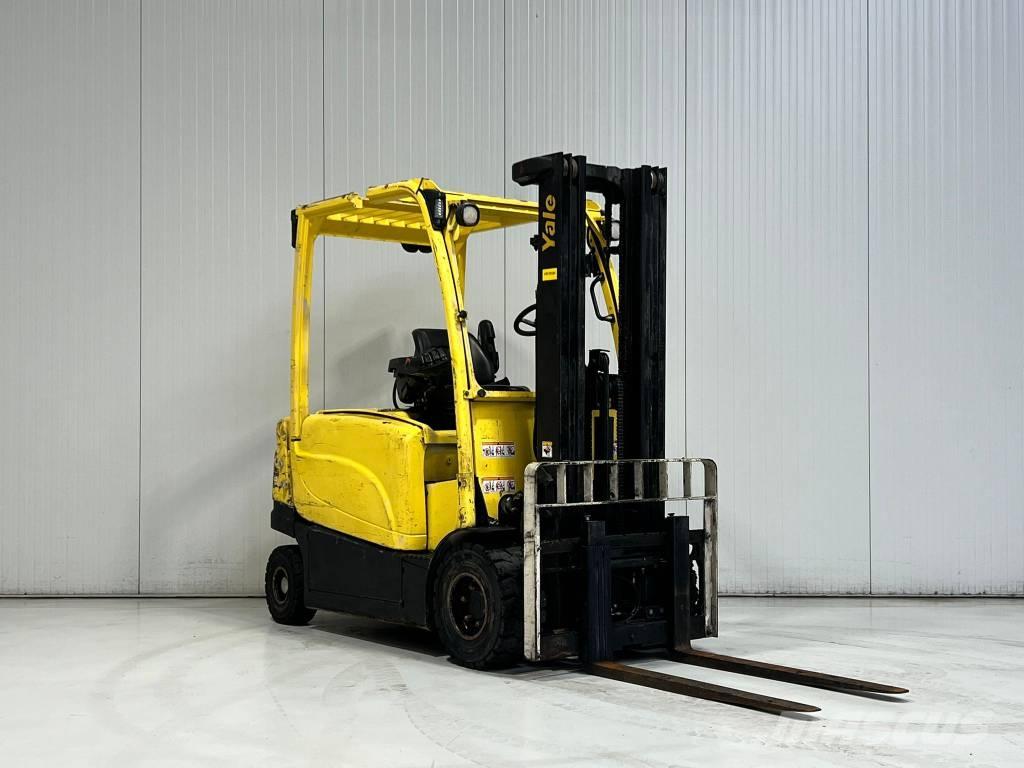 Hyster J3.0XN Chariots élévateurs électriques