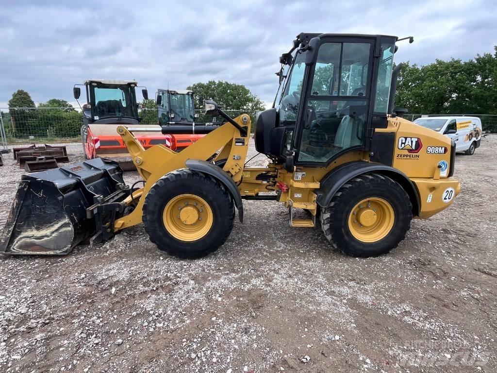 CAT 908M Chargeuse sur pneus