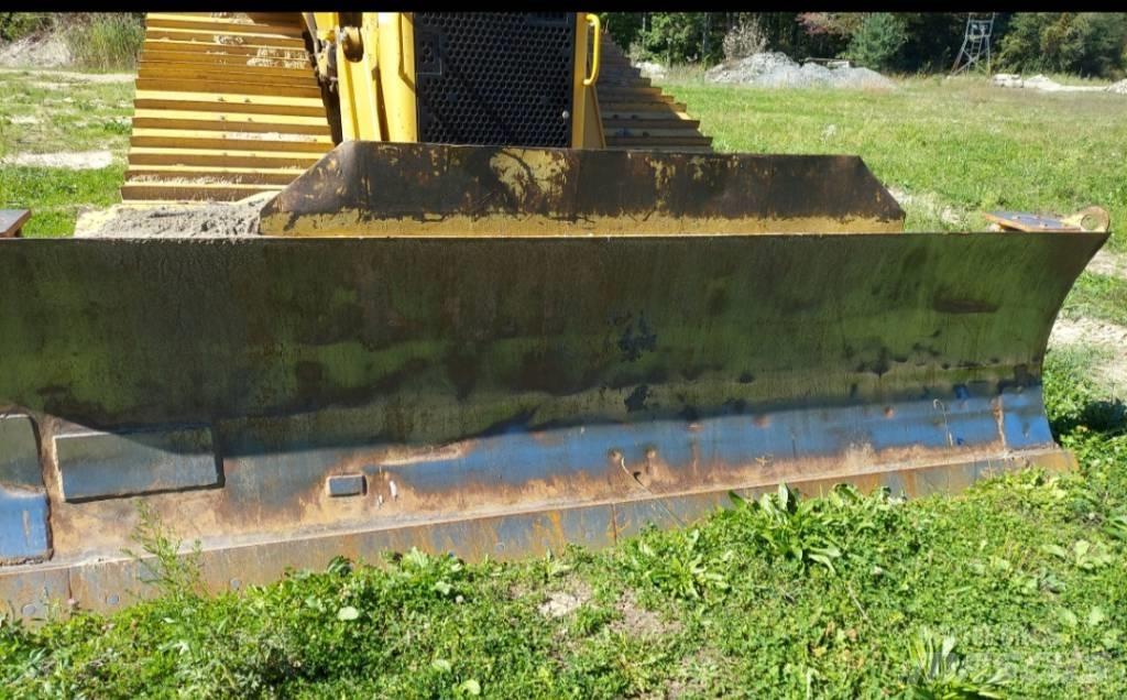 CAT D 6 N Bouteurs sur chenilles