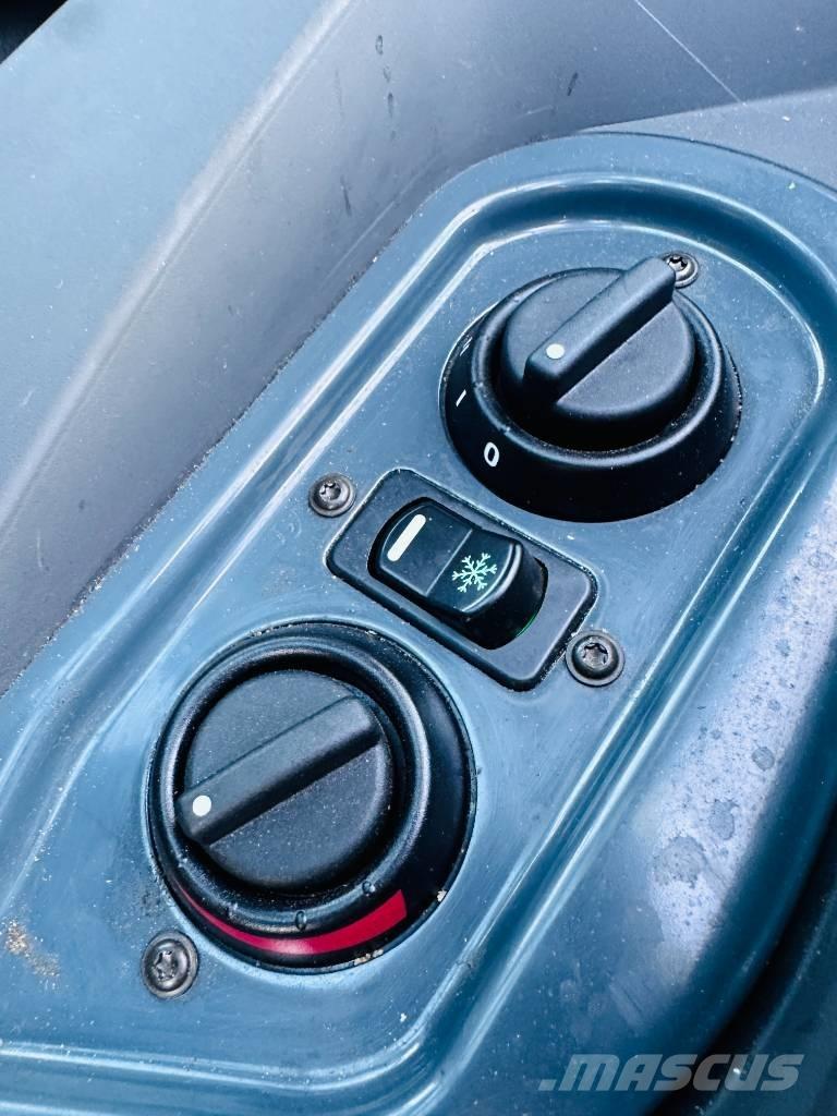 Avant 650 i Chargeuse multifonction