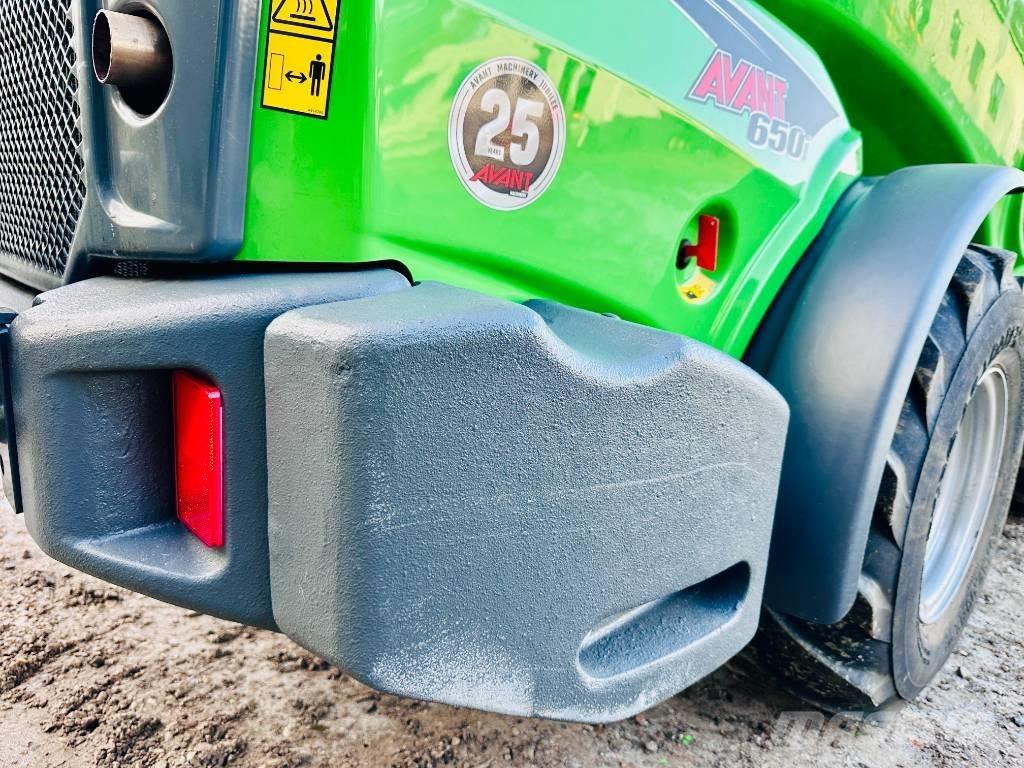 Avant 650 i Chargeuse multifonction