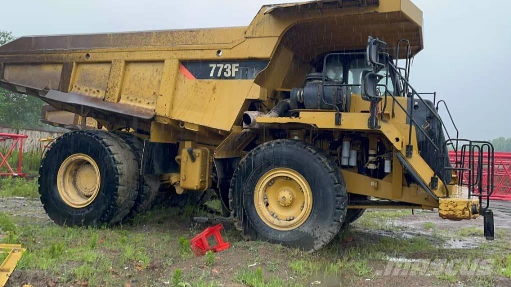 CAT 773 F Tombereau articulé