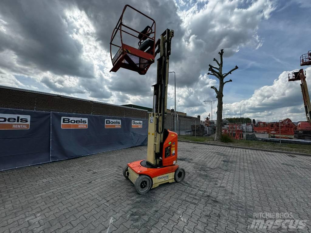 JLG T08E Mât vertical