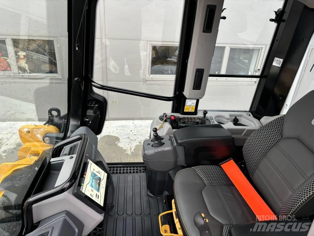 CAT 963 *MIETE/RENTAL Chargeuse sur chenilles