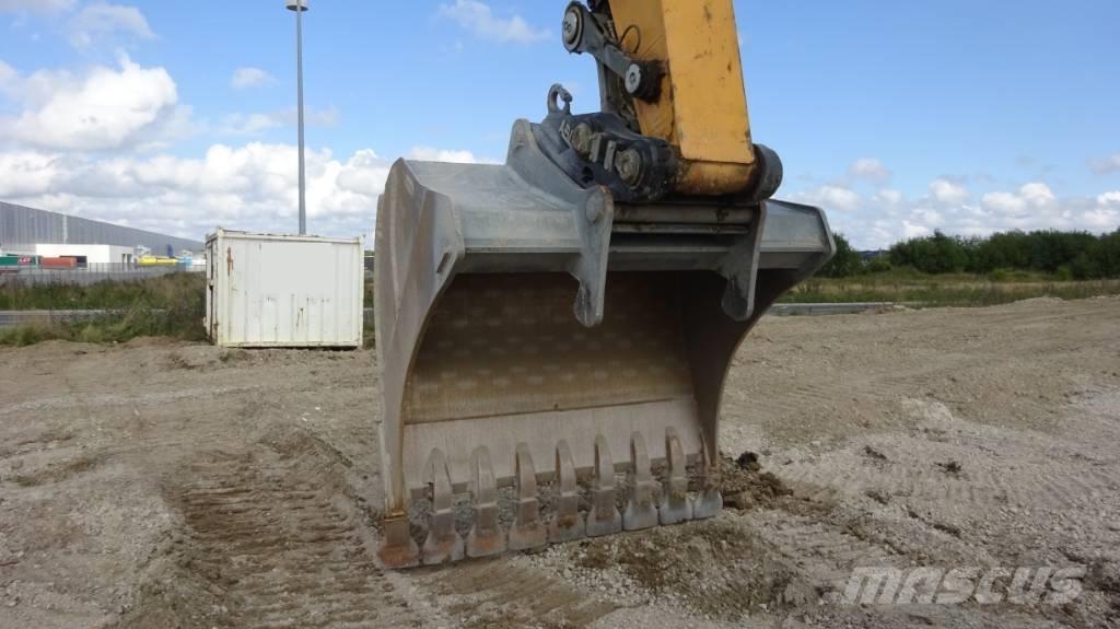Liebherr R945 3d GPS Pelle sur chenilles