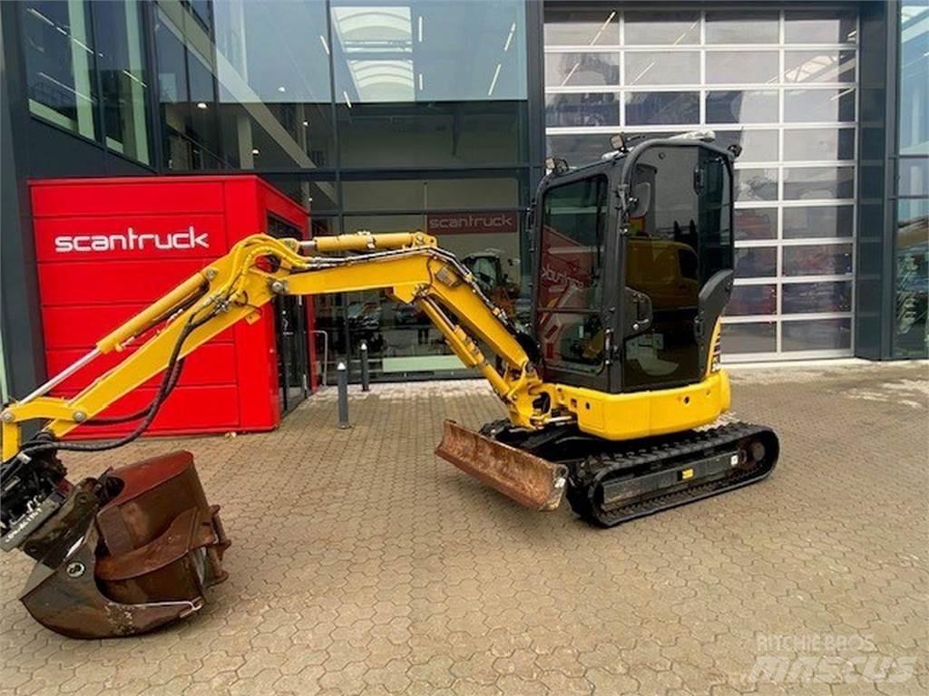 Komatsu PC24MR-5 Pelle sur pneus