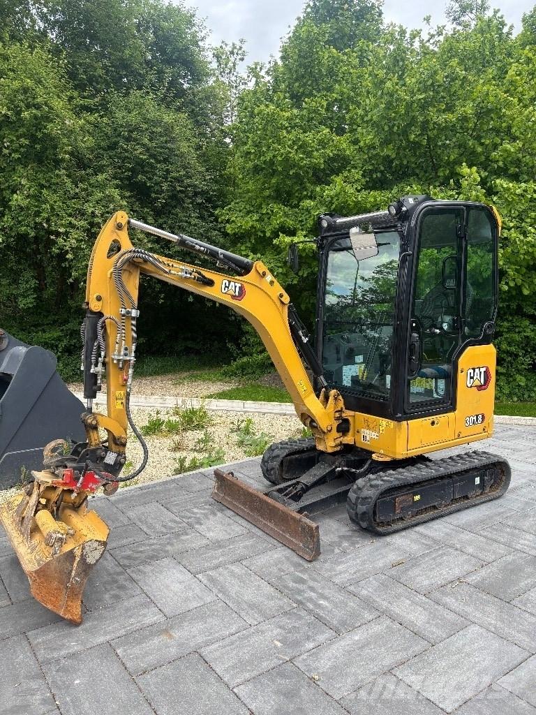 CAT 301.8 Mini pelle < 7t