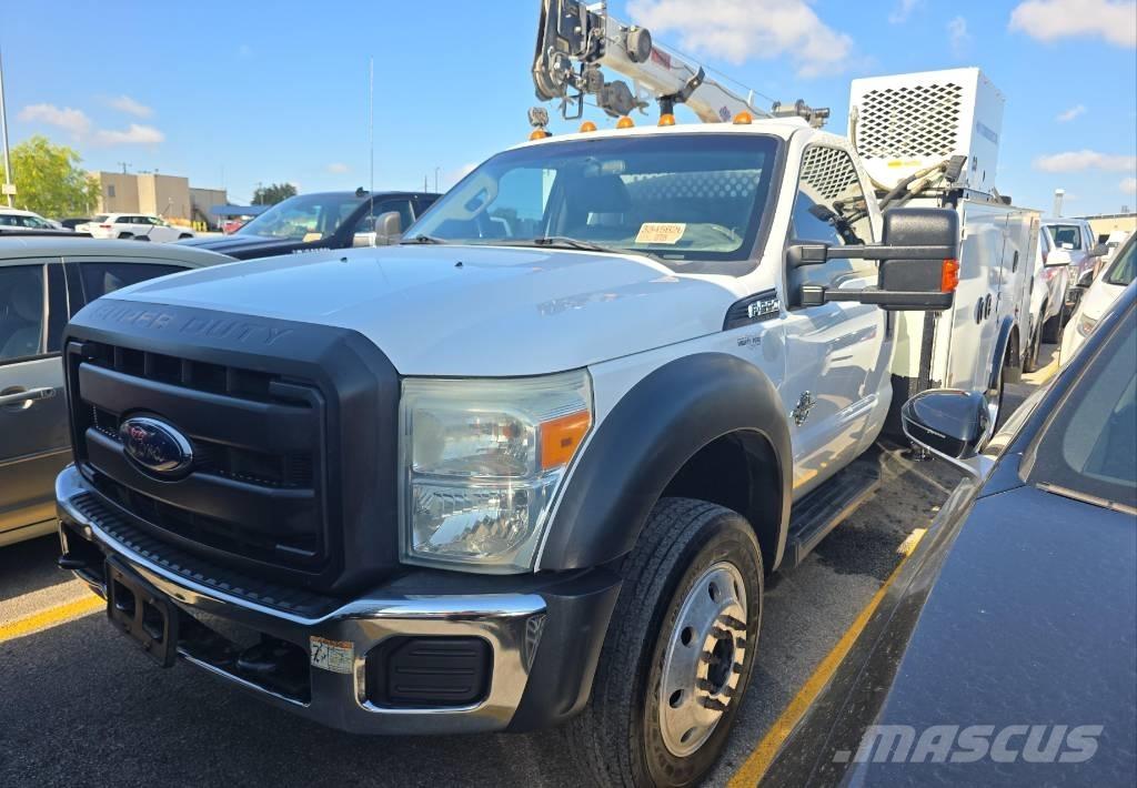 Ford F 550 XL SD Grue sur chenilles