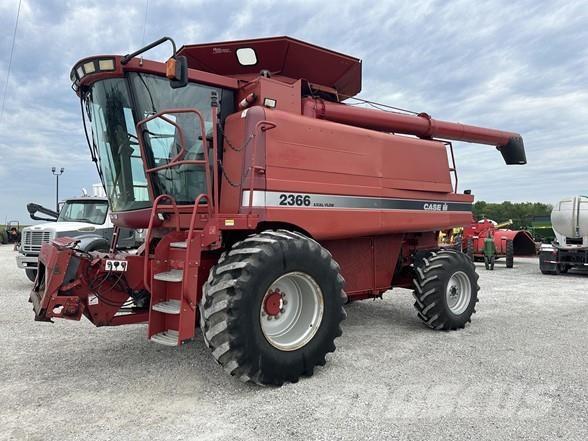 Case IH 2366 Moissonneuse batteuse
