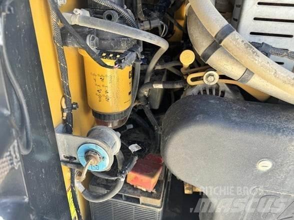 CAT 279D3 Chargeuse compacte