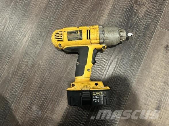 DeWalt DW059 Instruments, équipements de mesure et d'automatisation