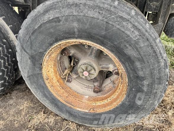 Heil 9200 Epandeur de fumier