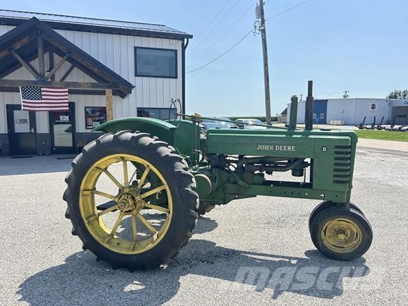John Deere B Tracteur
