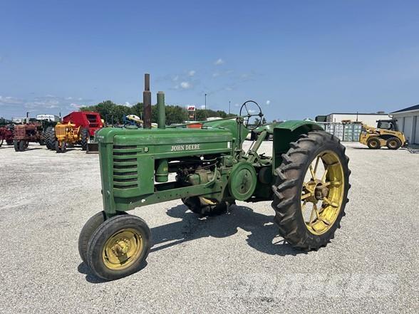 John Deere B Tracteur