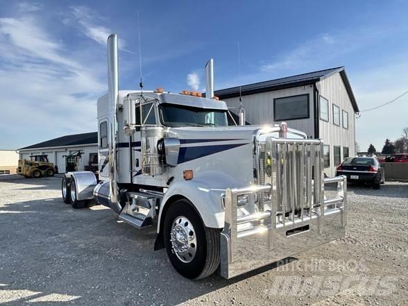 Kenworth W900L Tracteur routier