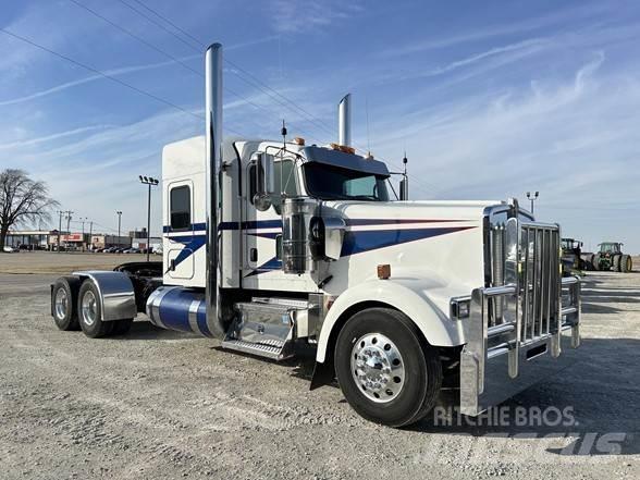 Kenworth W900L Tracteur routier