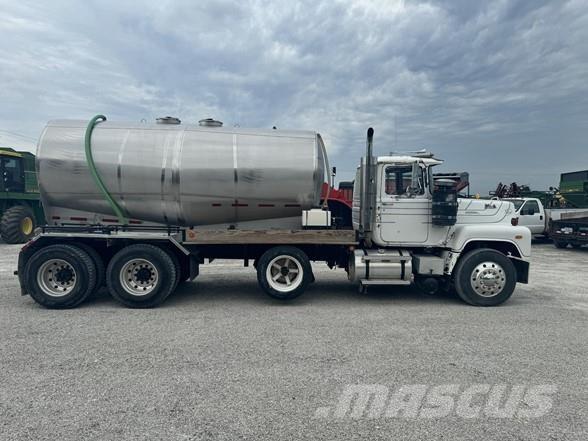 Mack RS600L Construction - Autres