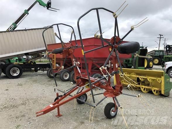 Rhino PT419H Rateau faneur
