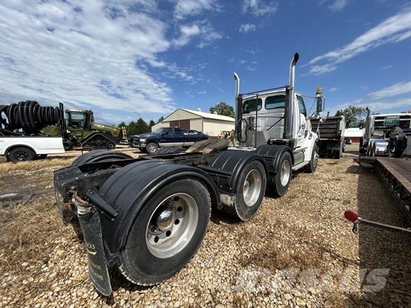 Sterling L9500 Tracteur routier