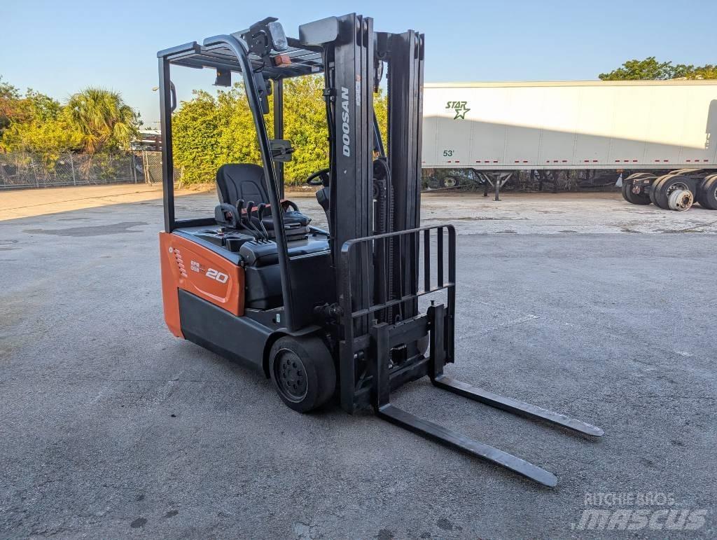 Doosan B 20 T-7 Chariots élévateurs électriques