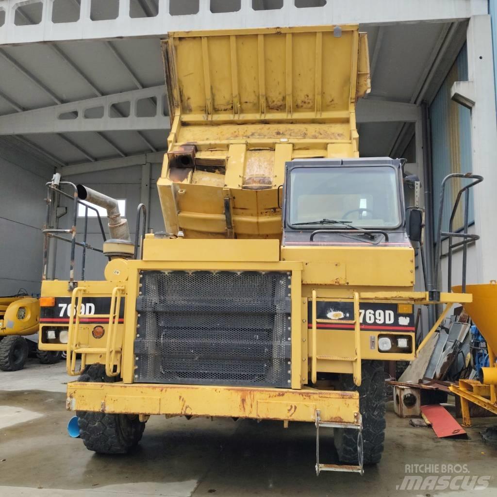 CAT 769 D Tombereau rigide