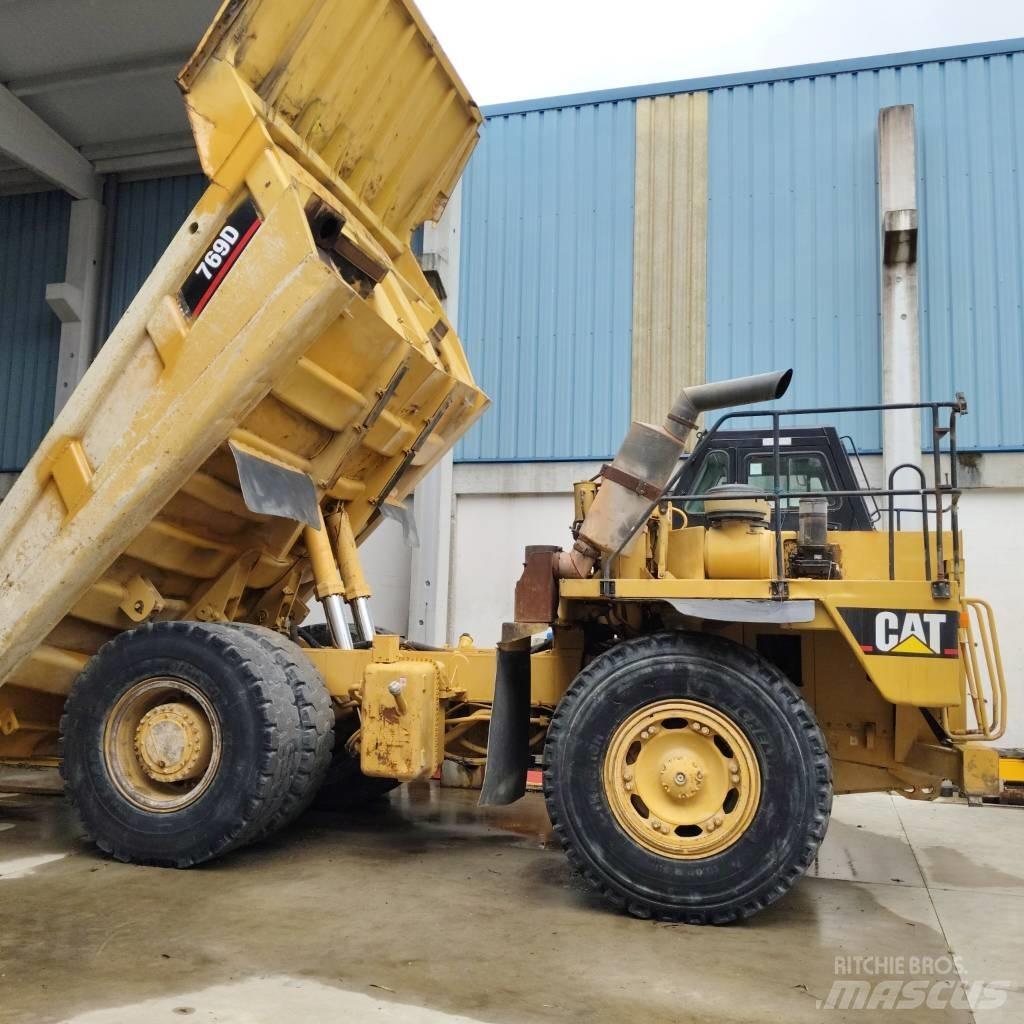 CAT 769 D Tombereau rigide