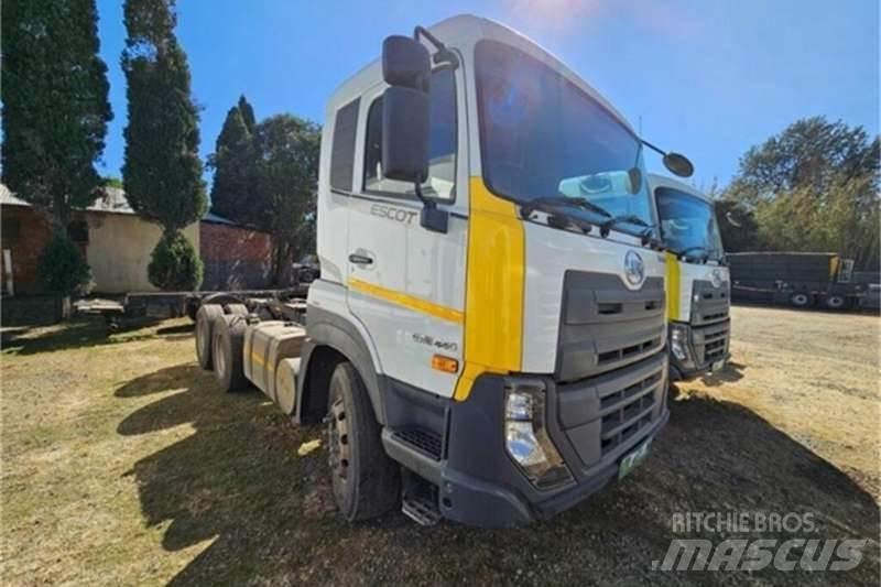 UD TRUCKS QUESTER Autre camion