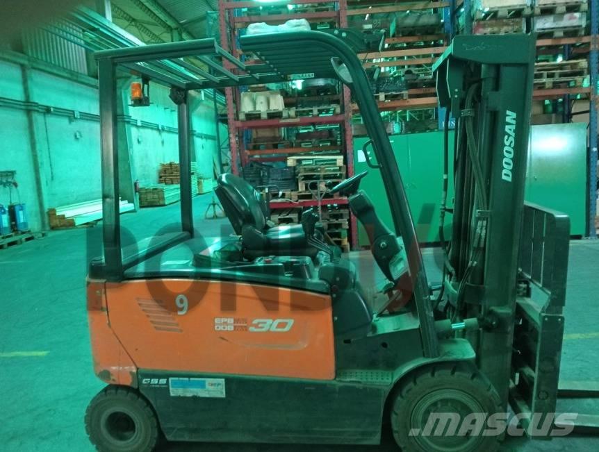 Doosan B 30 X-7 Chariots élévateurs électriques