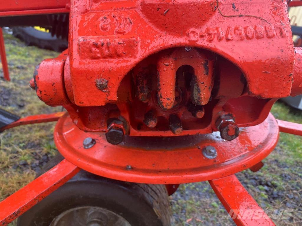 Kuhn GF8702 Rateau faneur