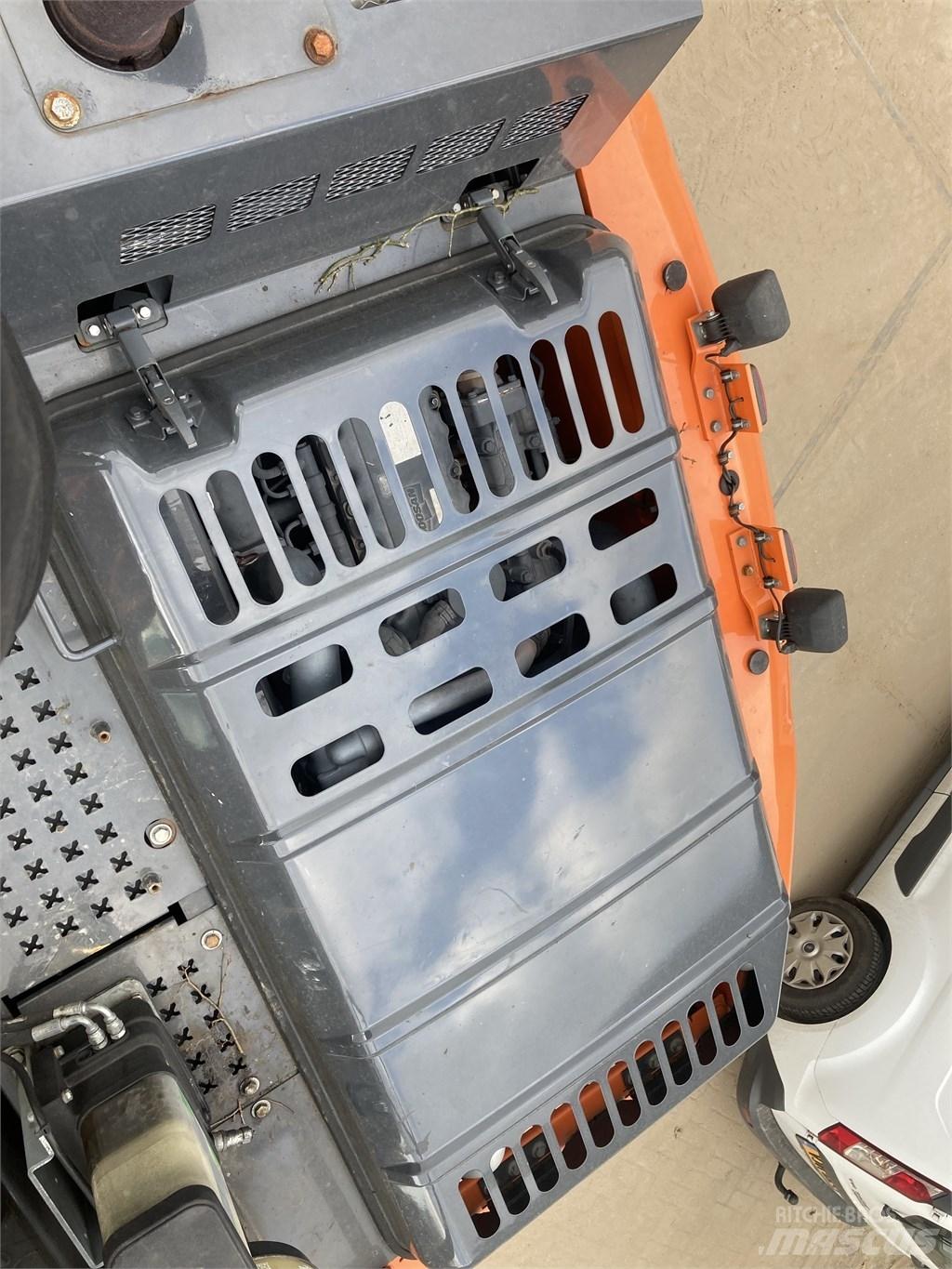 Doosan DX 170-5 W Pelle sur pneus