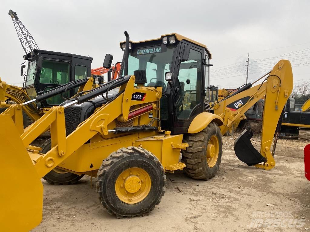 CAT 420 E Tractopelle