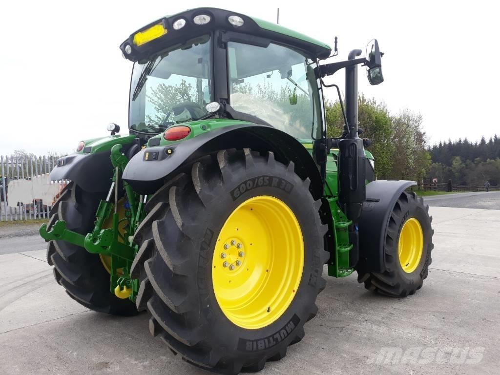 John Deere 6120 R Tracteur