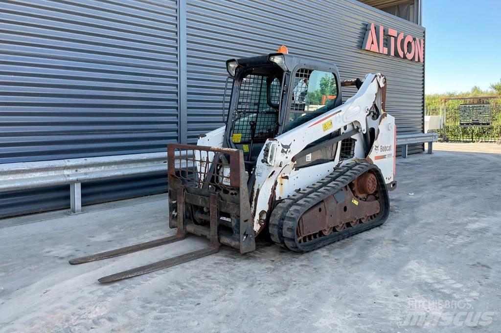 Bobcat T 590 Débusqueur