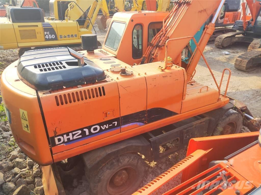 Doosan DH210W-7 Pelle sur pneus