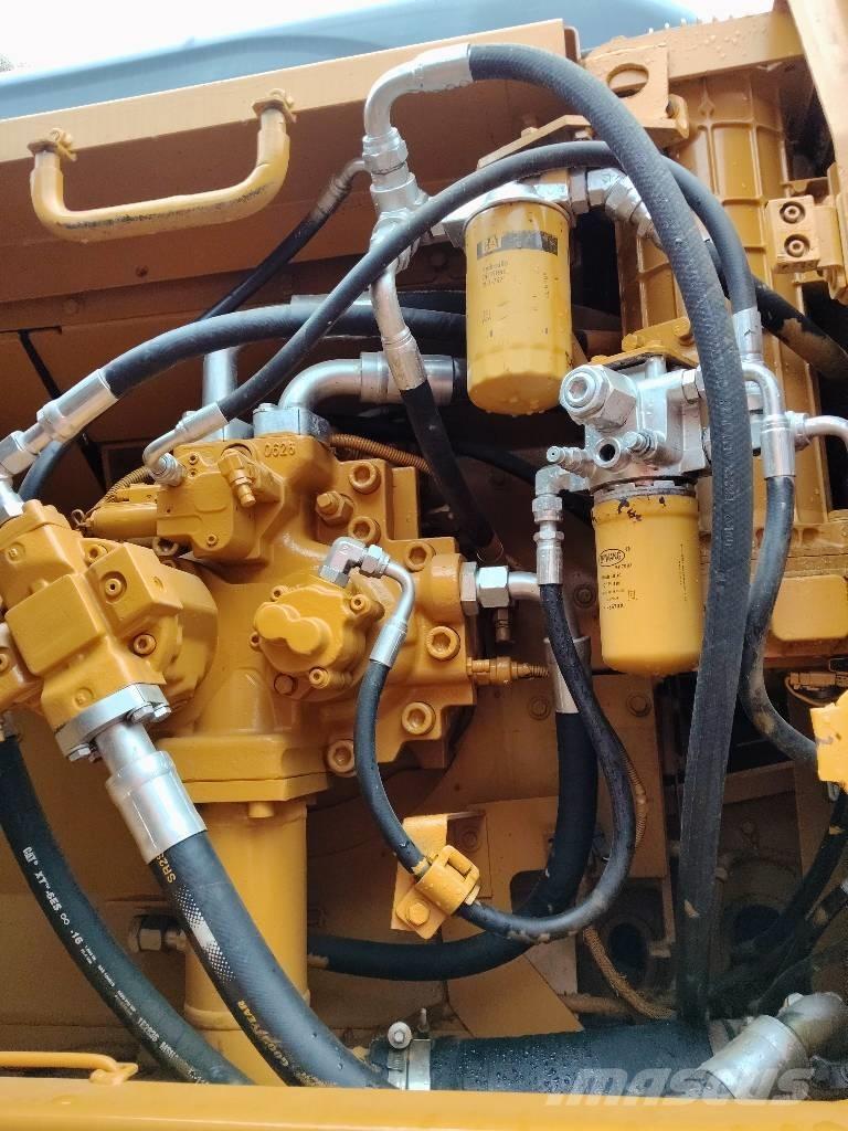 CAT 330 C Pelle sur chenilles