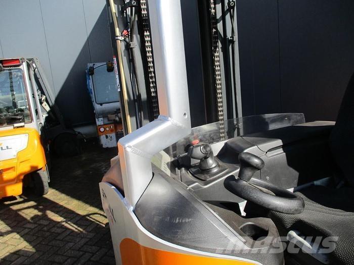 Still FM X12 N Chariot à mât rétractable