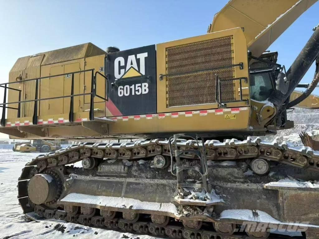 CAT 6015 Pelle sur chenilles