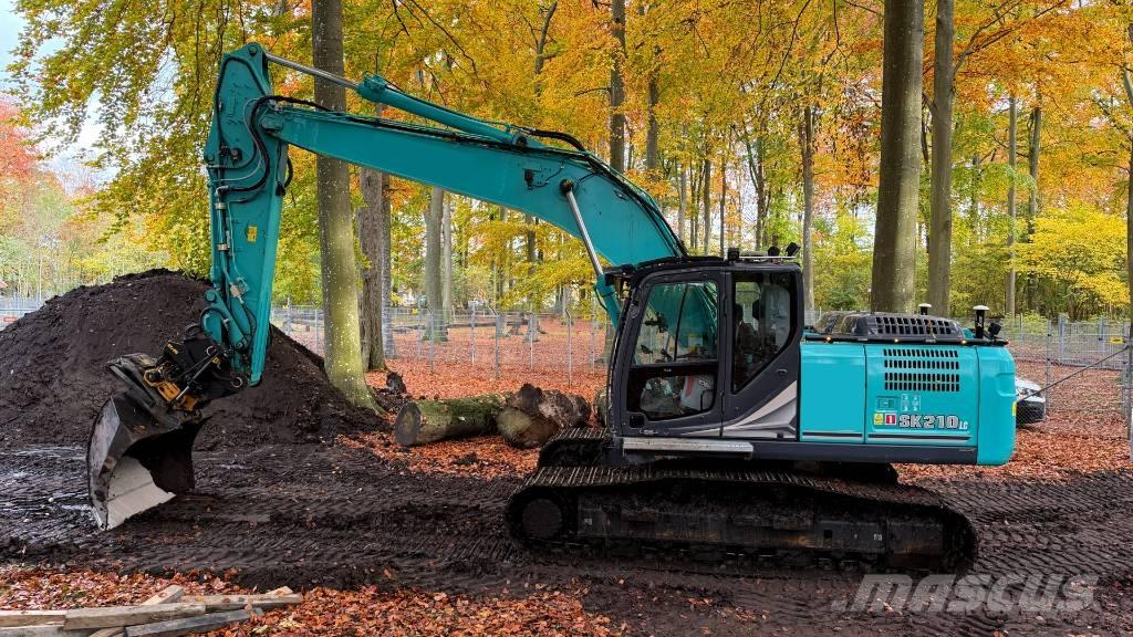 Kobelco SK 210 LC Pelle sur chenilles
