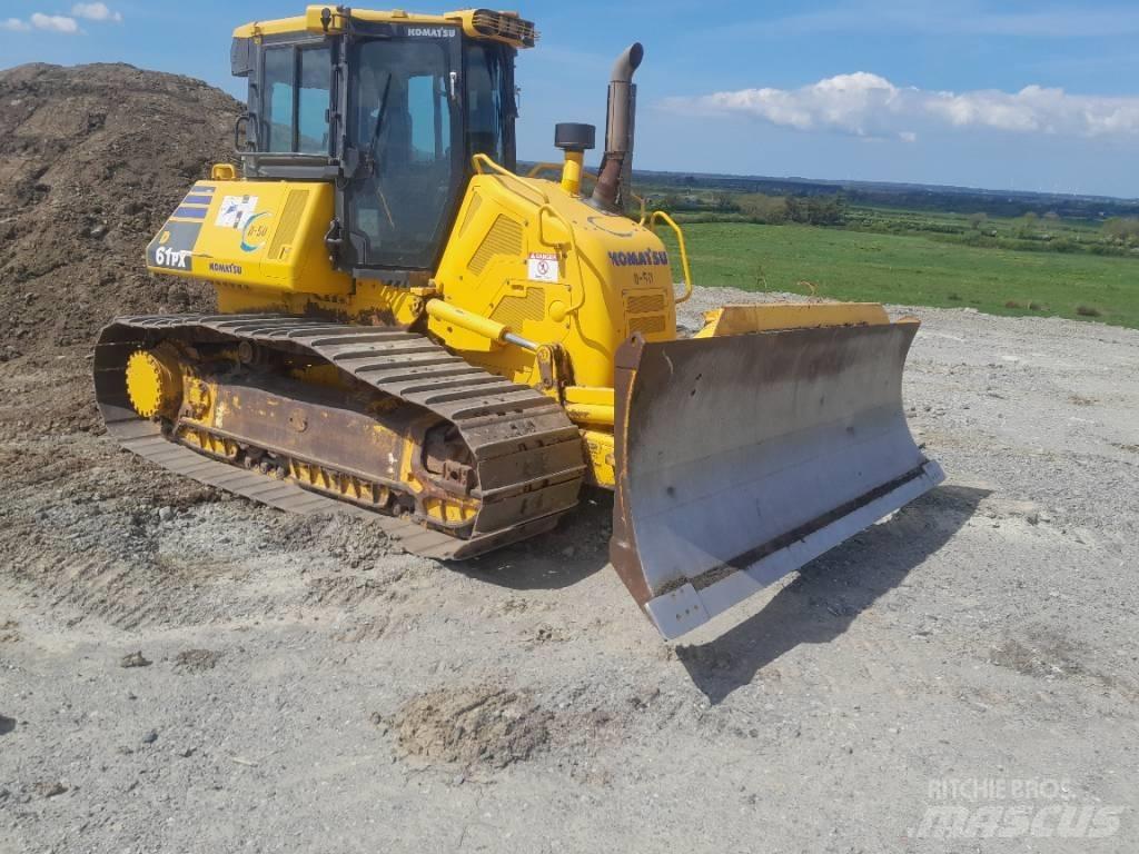 Komatsu D61 PX-24 Bouteurs sur chenilles