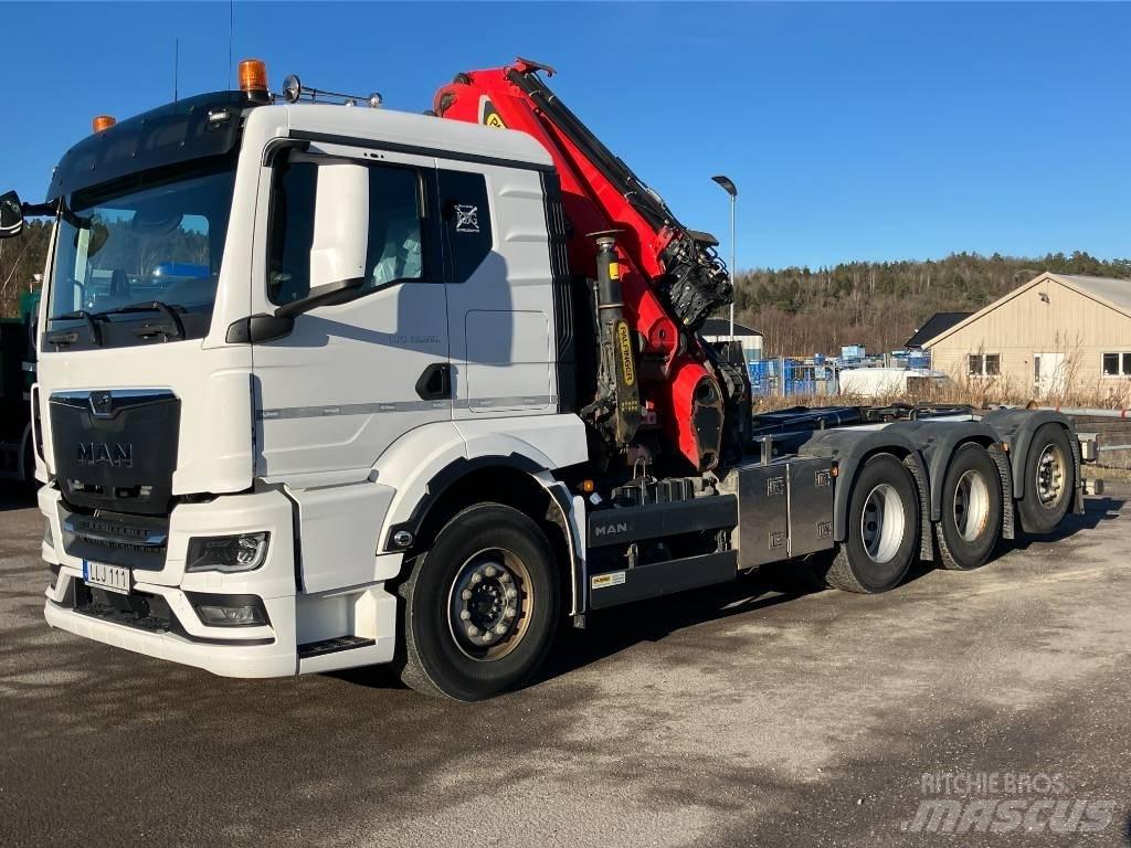 MAN TGS 35.510 Camion plateau ridelle avec grue