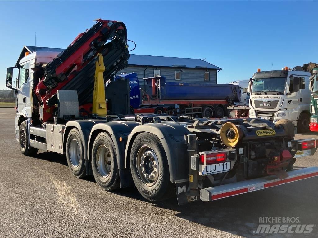 MAN TGS 35.510 Camion plateau ridelle avec grue