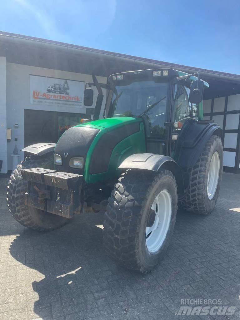 Valtra N 141 Tracteur