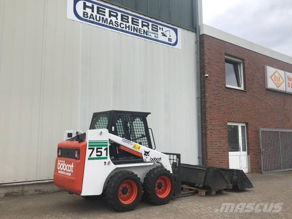 Bobcat 751 (753) Chargeuse compacte