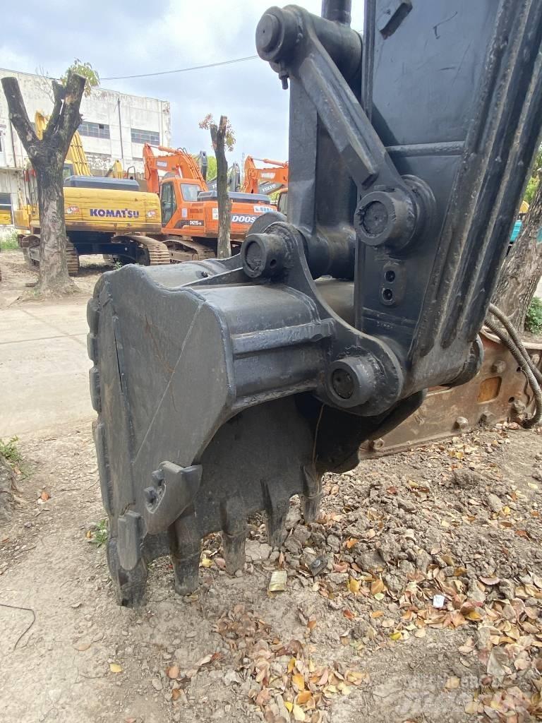 Volvo EC 140 DL Pelle sur chenilles