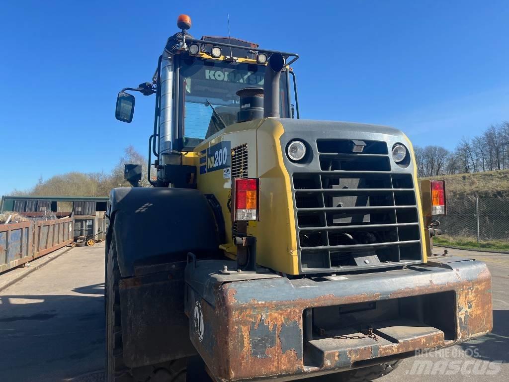 Komatsu WA 200-7 Pelle sur chenilles