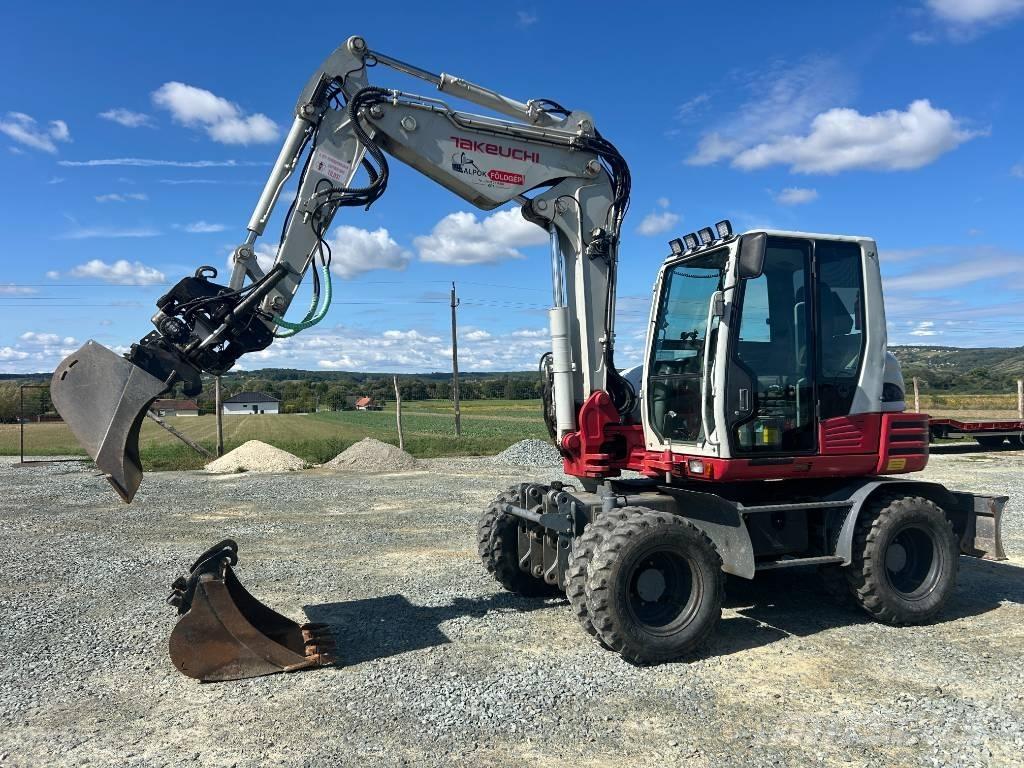 Takeuchi TB 295 W Pelle sur pneus