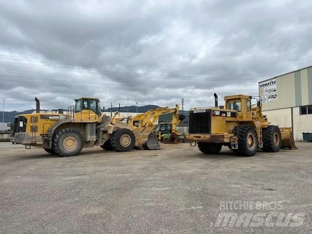 Komatsu WA 600-6 Chargeuse sur pneus