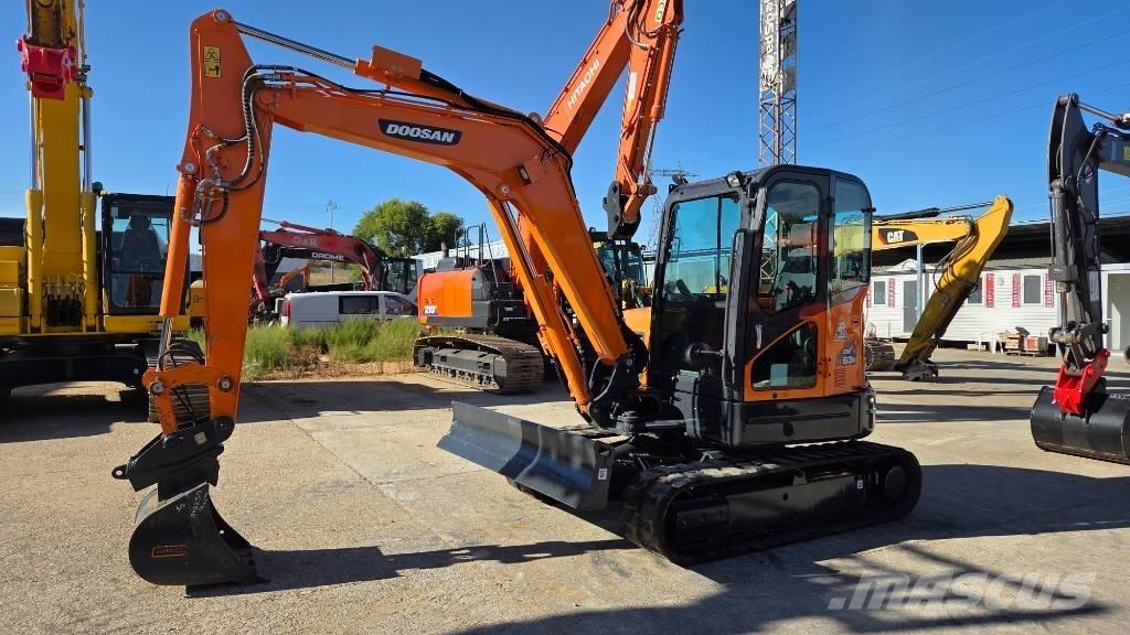 Doosan DX 63 R Mini pelle < 7t