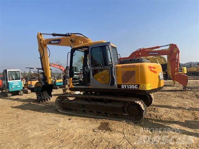 Sany SY135C Pelle sur pneus